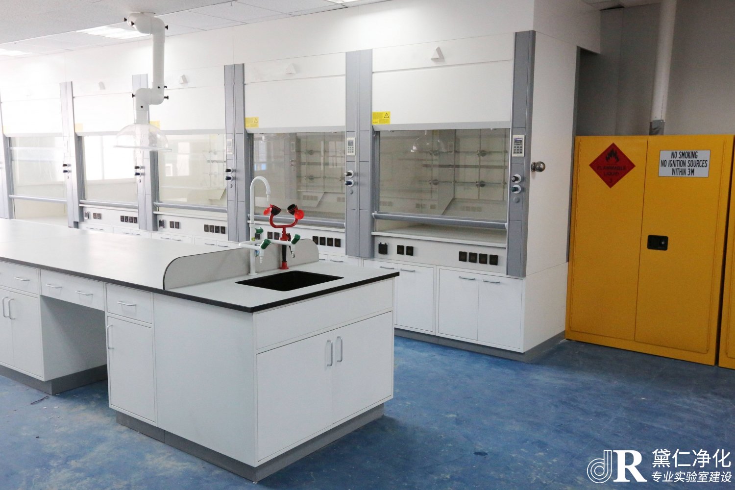 上海实验室装修效果图哪家公司更好？